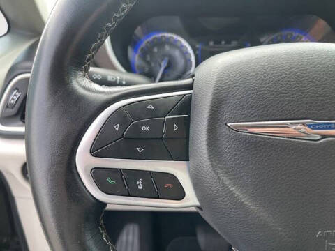 2021 Chrysler Voyager LX