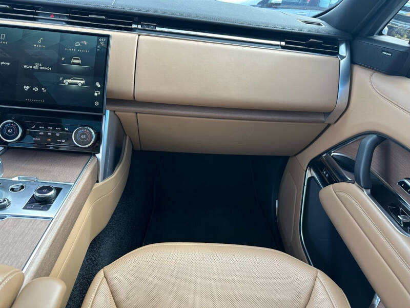 2023 Land Rover Range Rover P400 SE