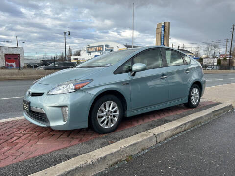 2013 Toyota Prius Plug-in Hybrid Advanced