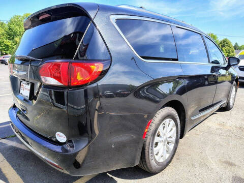2018 Chrysler Pacifica Touring L