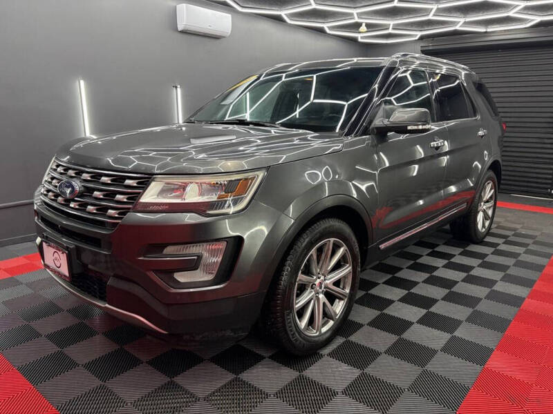 2016 Ford Explorer Limited's photo
