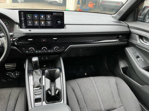 2025 Honda Accord Hybrid Sport