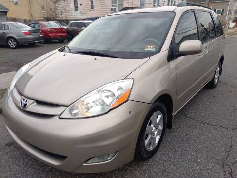 2009 Toyota Sienna for sale at Mercury Auto Sales in Woodland Park NJ
