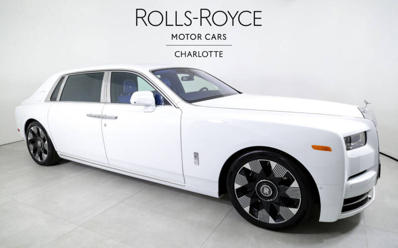 2024 Rolls-Royce Phantom EWB