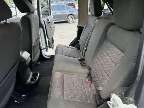 2011 Jeep Wrangler Unlimited Sport