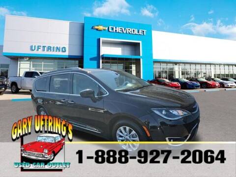 2018 Chrysler Pacifica for sale at Gary Uftring's Used Car Outlet in Washington IL