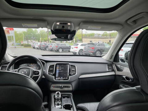 2022 Volvo XC90 Recharge T8 Inscription 6P