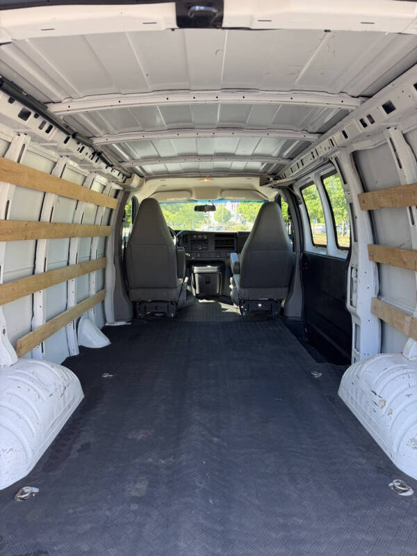2020 Chevrolet Express 2500