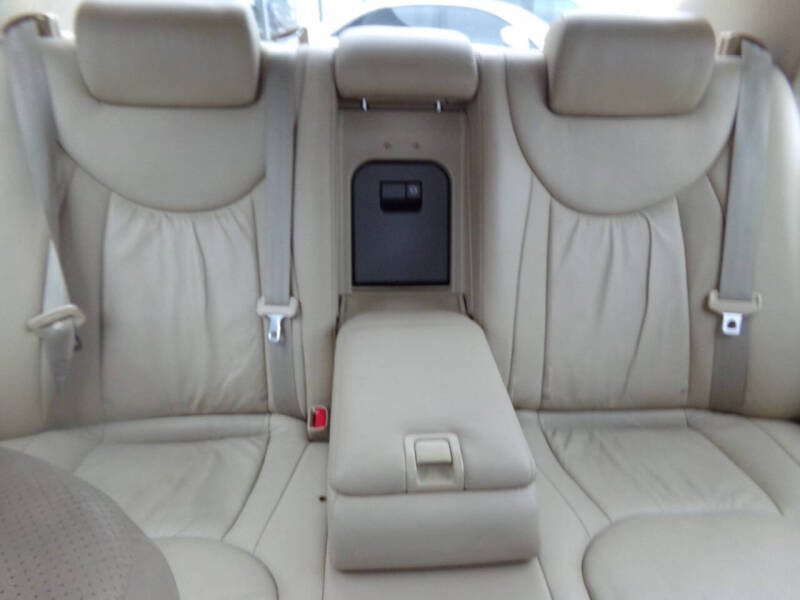 2005 Lexus LS 430