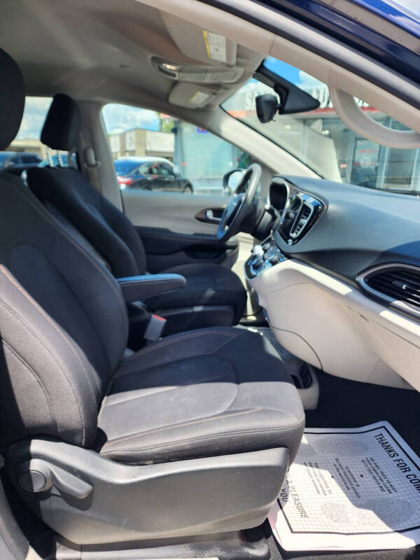 2017 Chrysler Pacifica Touring