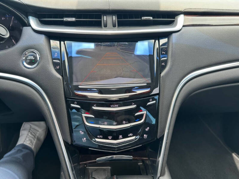 2014 Cadillac XTS Luxury Collection