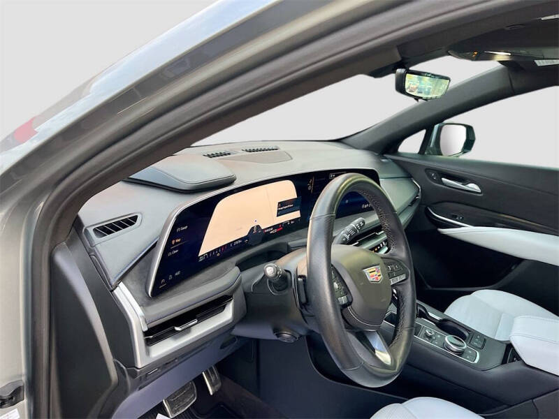 2025 Cadillac XT4 Sport