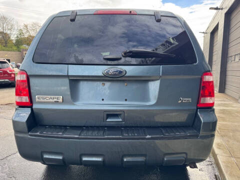 2011 Ford Escape XLT