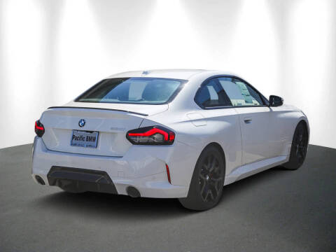 2025 BMW 2 Series 230i