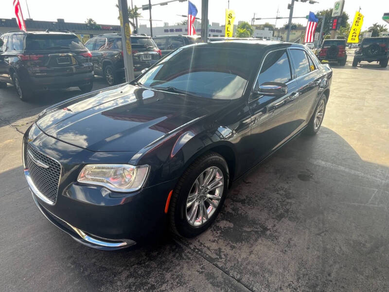 2017 Chrysler 300 C