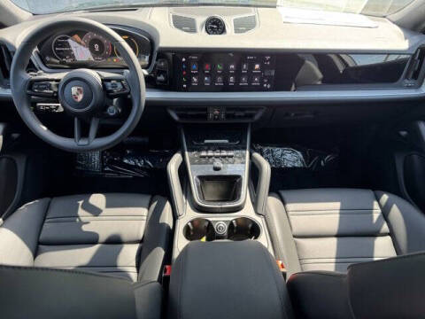 2025 Porsche Cayenne Coupe