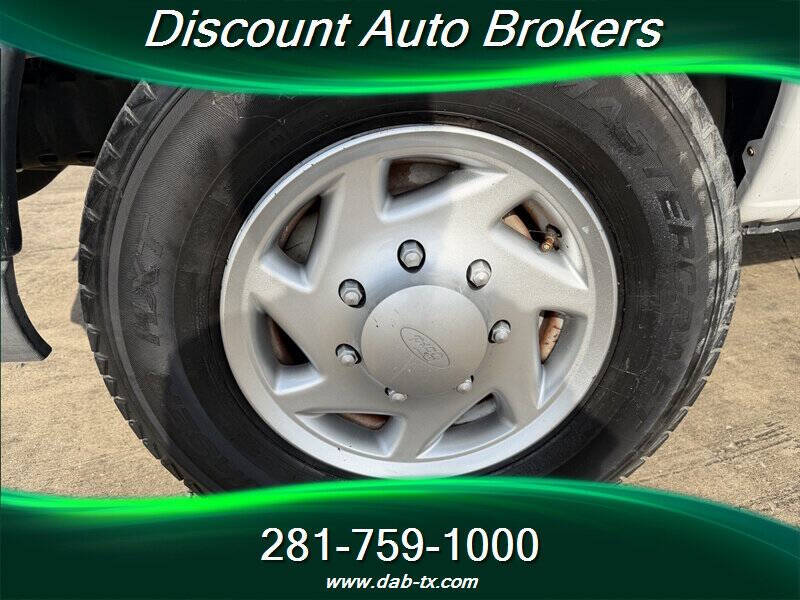 2011 Ford E-Series E-250
