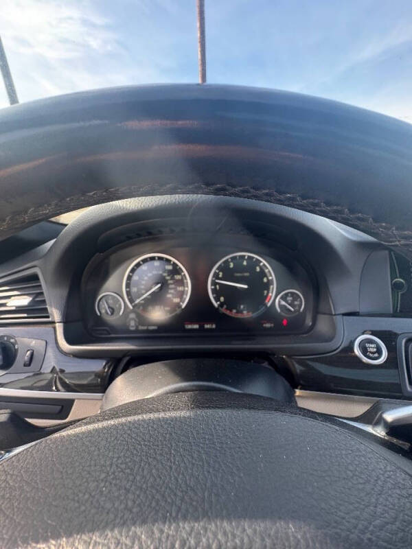 2011 BMW 5 Series 550i