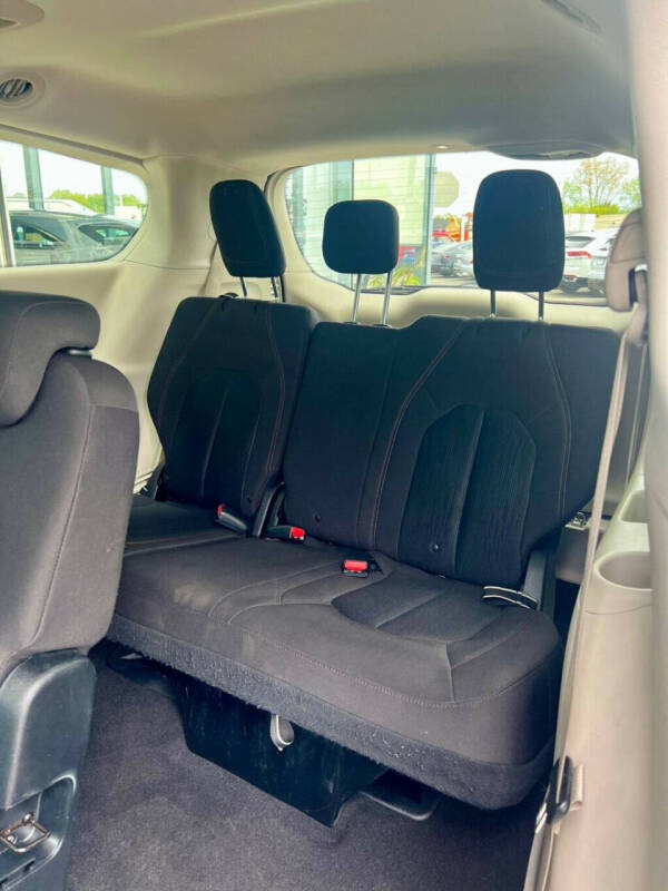 2017 Chrysler Pacifica LX