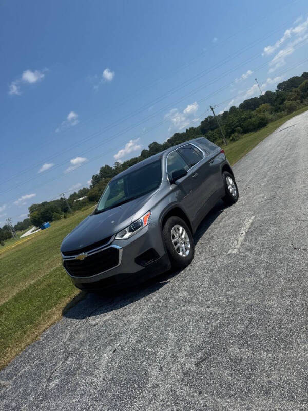 2020 Chevrolet Traverse LS's photo
