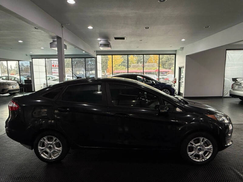 2015 Ford Fiesta SE