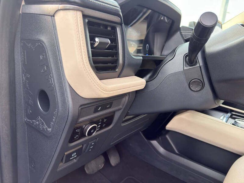 2024 Ford Expedition MAX Platinum