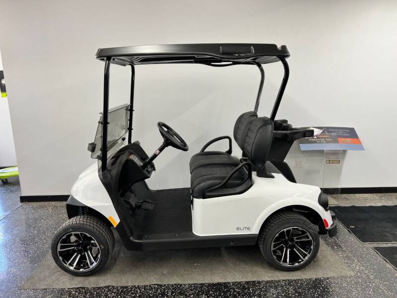 2024 E-Z-GO RXV Elite Lithium for sale at Alpha Motorsports in Hawarden IA