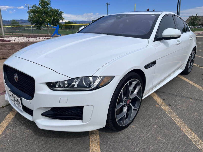 2017 Jaguar XE 35t R-Sport