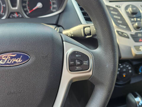 2013 Ford Fiesta SE