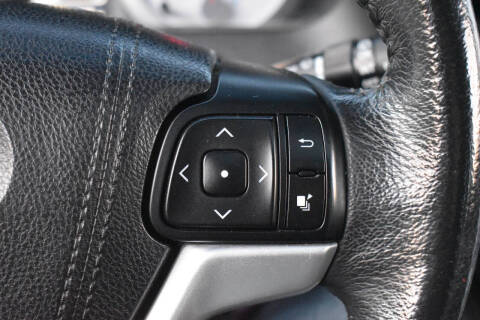 2017 Toyota Sienna SE 8-Passenger