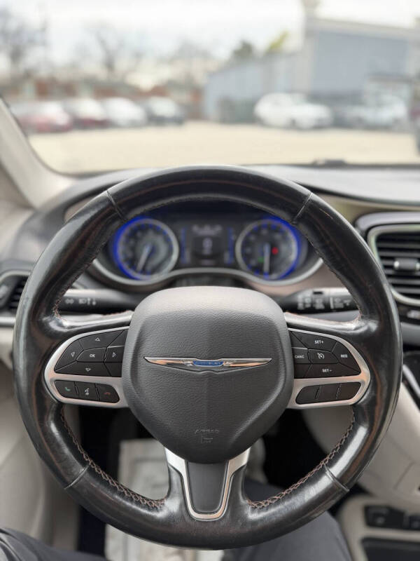 2019 Chrysler Pacifica Touring L