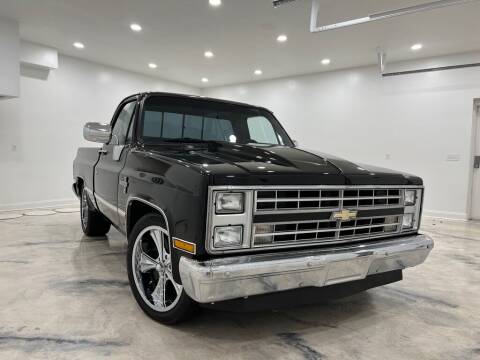 1986 Chevrolet C/K 10 Series for sale at Auto House of Bloomington in Bloomington IL