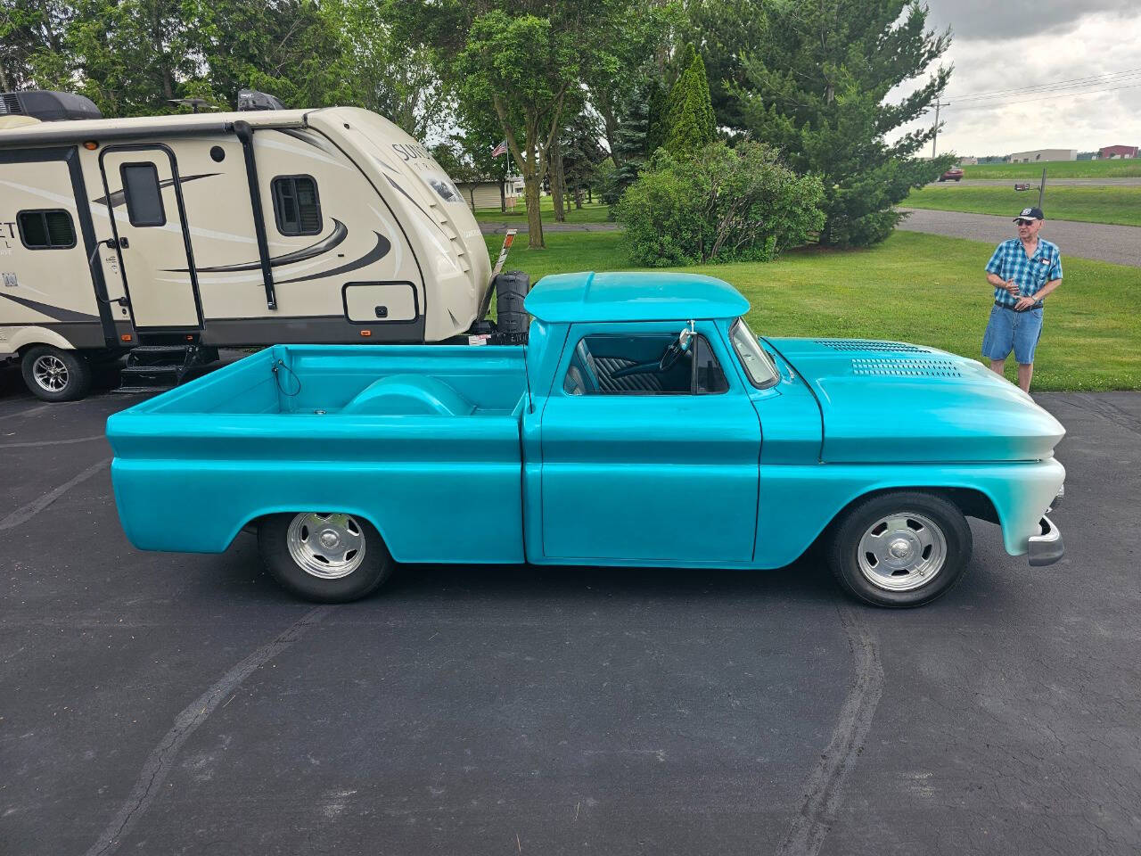 1966 Chevrolet C/K 10 Series 12