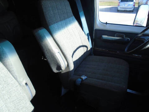 1985 Ford E-350 Super