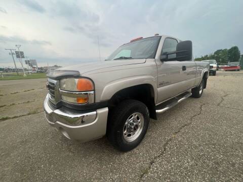 2007 GMC Sierra 2500HD Classic for sale at Car Masters in Plymouth IN