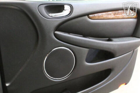 2002 Jaguar X-Type 2.5