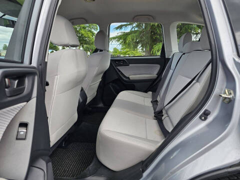 2017 Subaru Forester 2.5i