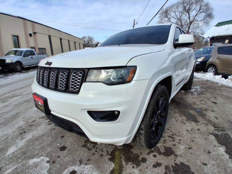 2018 Jeep Grand Cherokee Laredo Altitude IV's photo