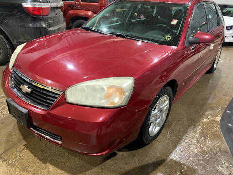 2007 Chevrolet Malibu Maxx for sale at Square Business Automotive in Milwaukee WI