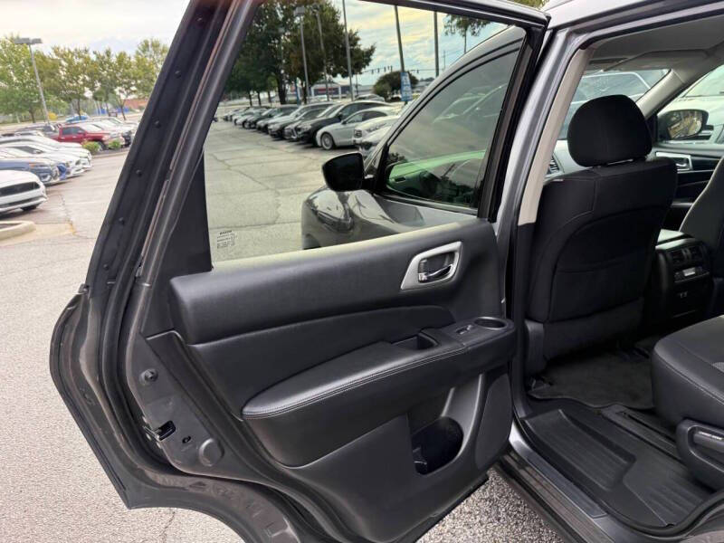 2020 Nissan Pathfinder S