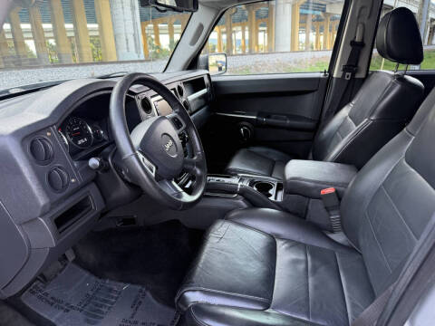 2010 Jeep Commander Sport