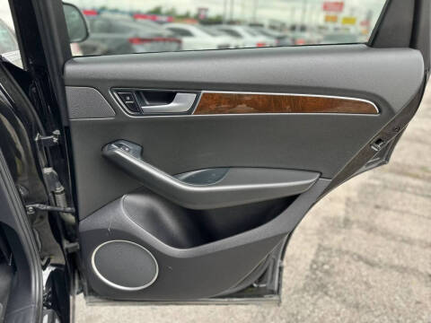 2012 Audi Q5 3.2 quattro Premium Plus