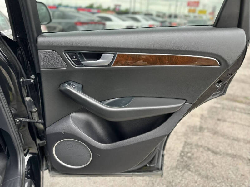2012 Audi Q5 3.2 quattro Premium Plus