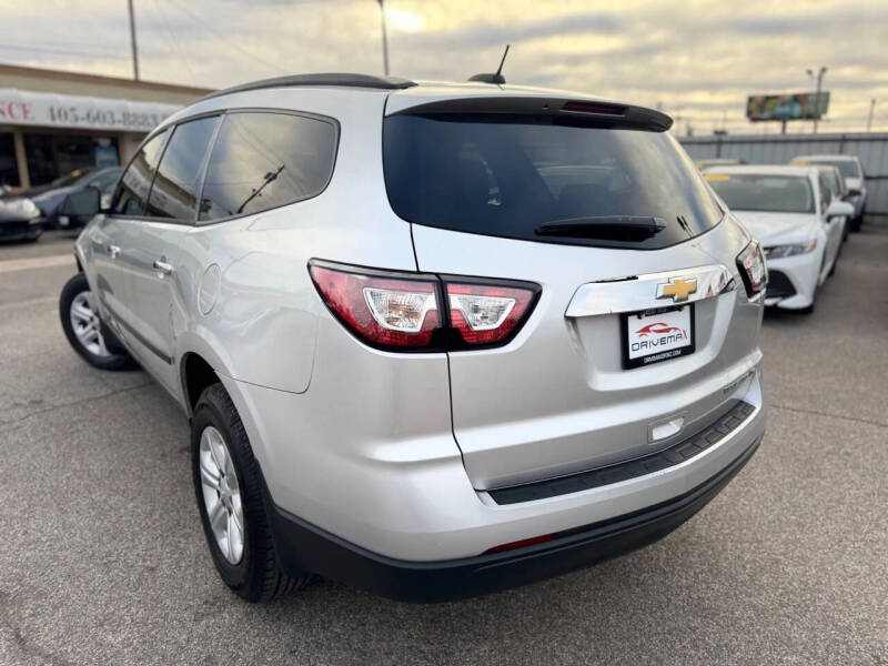 2016 Chevrolet Traverse LS