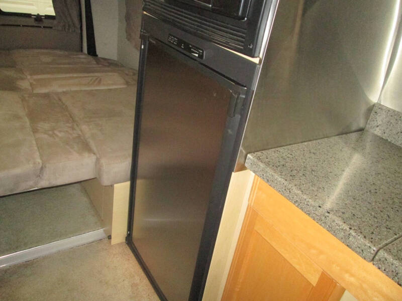 2008 Road Trek 210 Popular