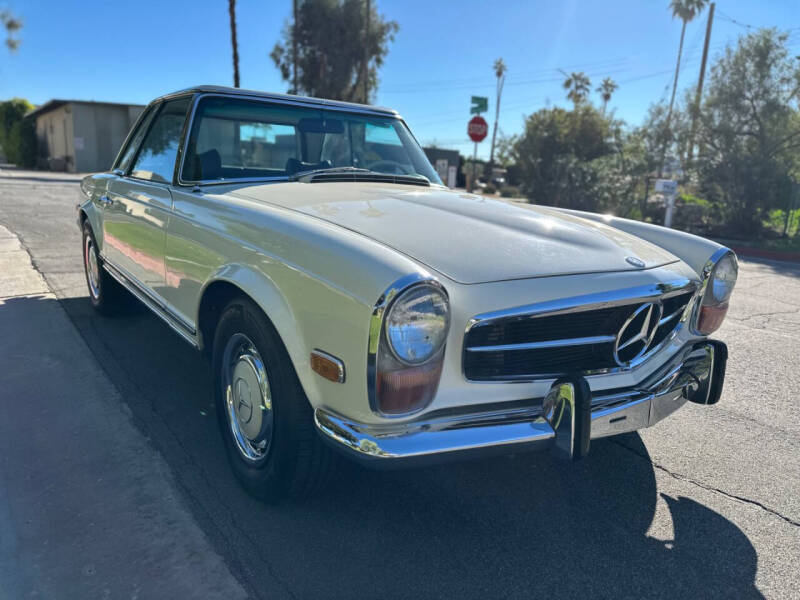 1970 Mercedes-Benz 280-Class