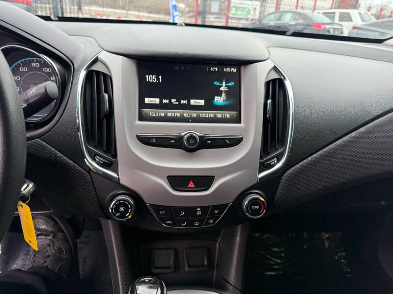 2016 Chevrolet Cruze LS Auto