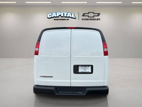 2025 Chevrolet Express 2500