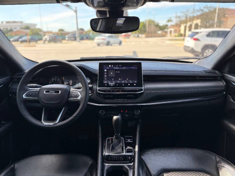 2023 Jeep Compass Altitude