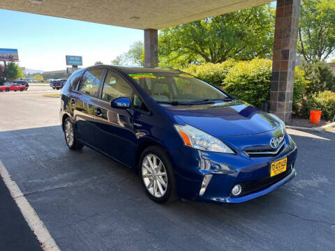 2013 Toyota Prius v Five